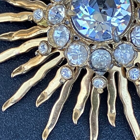 Gold Tone Clear Rhinestone Sunburst Brooch Jewelry - Picture 3 of 11